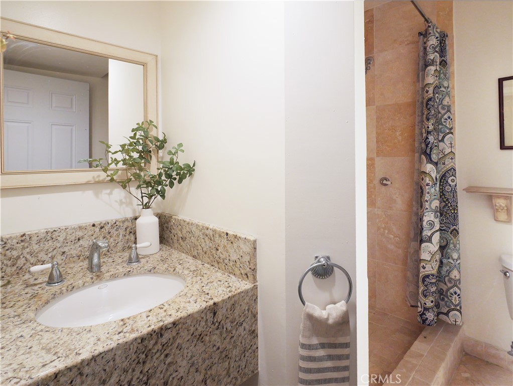 27424 Rainbow Ridge Road Palos Verdes Peninsula, CA 90274 - Photo 29 of 59 5th Bathroom