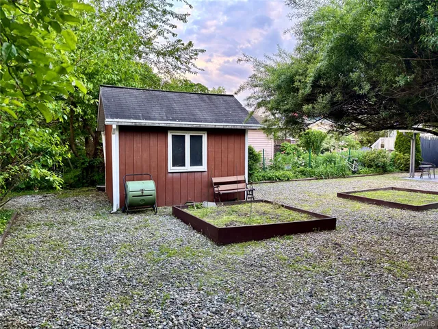 $849,500 | 49 North Chestnut Street, Beacon, NY 12508