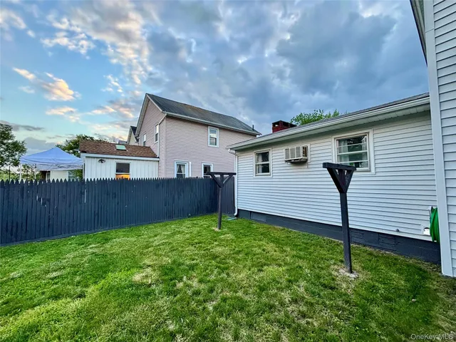 $849,500 | 49 North Chestnut Street, Beacon, NY 12508