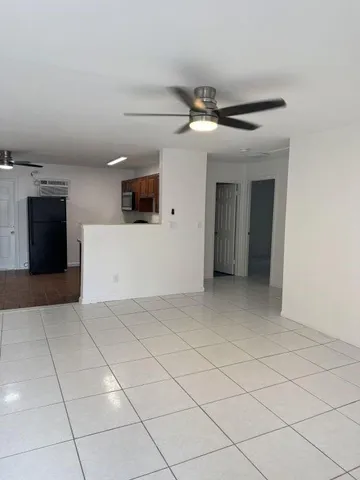 $1,650 | 4742 Myrtle Drive, Unit 4744, Lake Worth, FL 33463