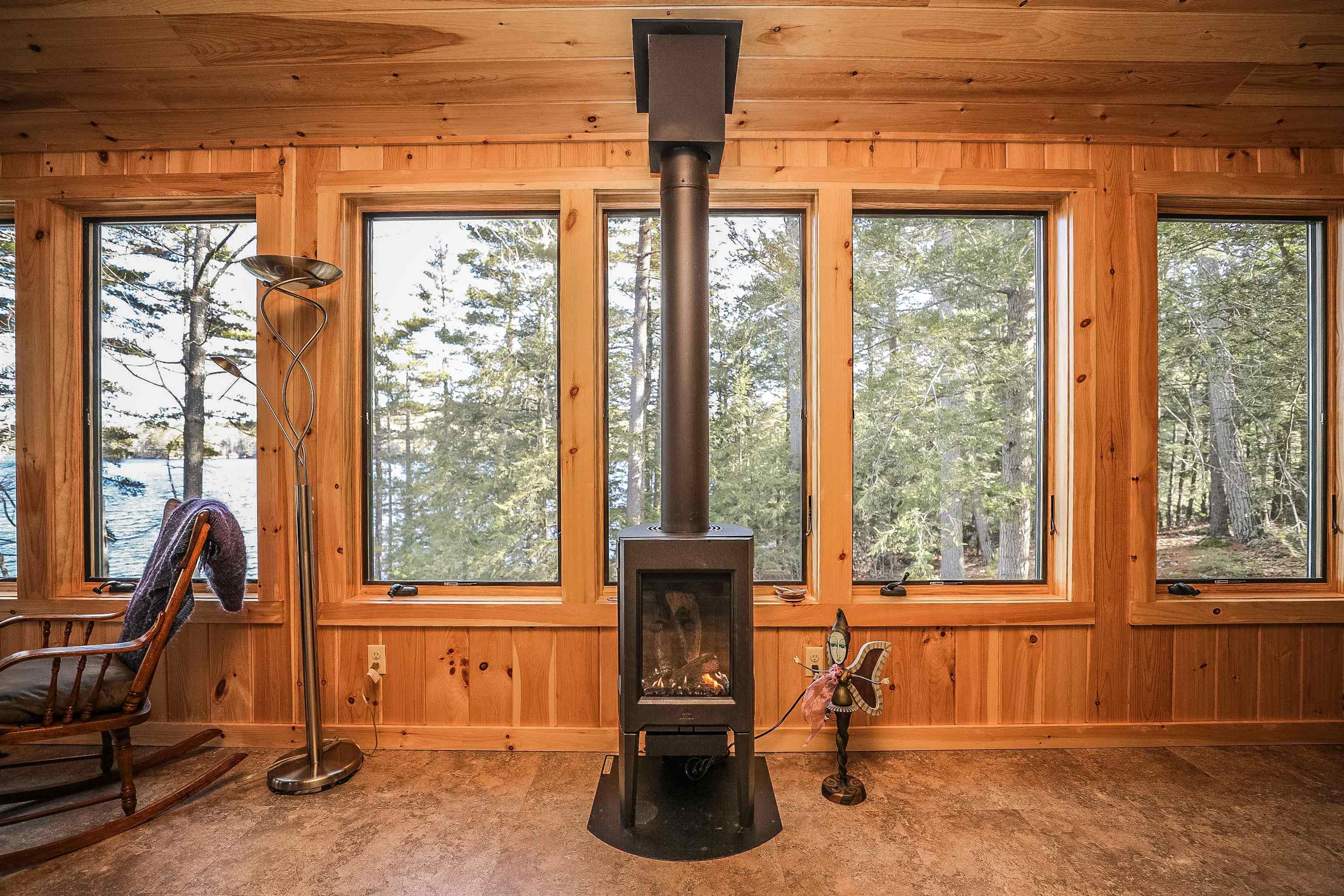28 County Road Hillsborough, NH 03244 - Photo 11 of 40 Gallery Image 11