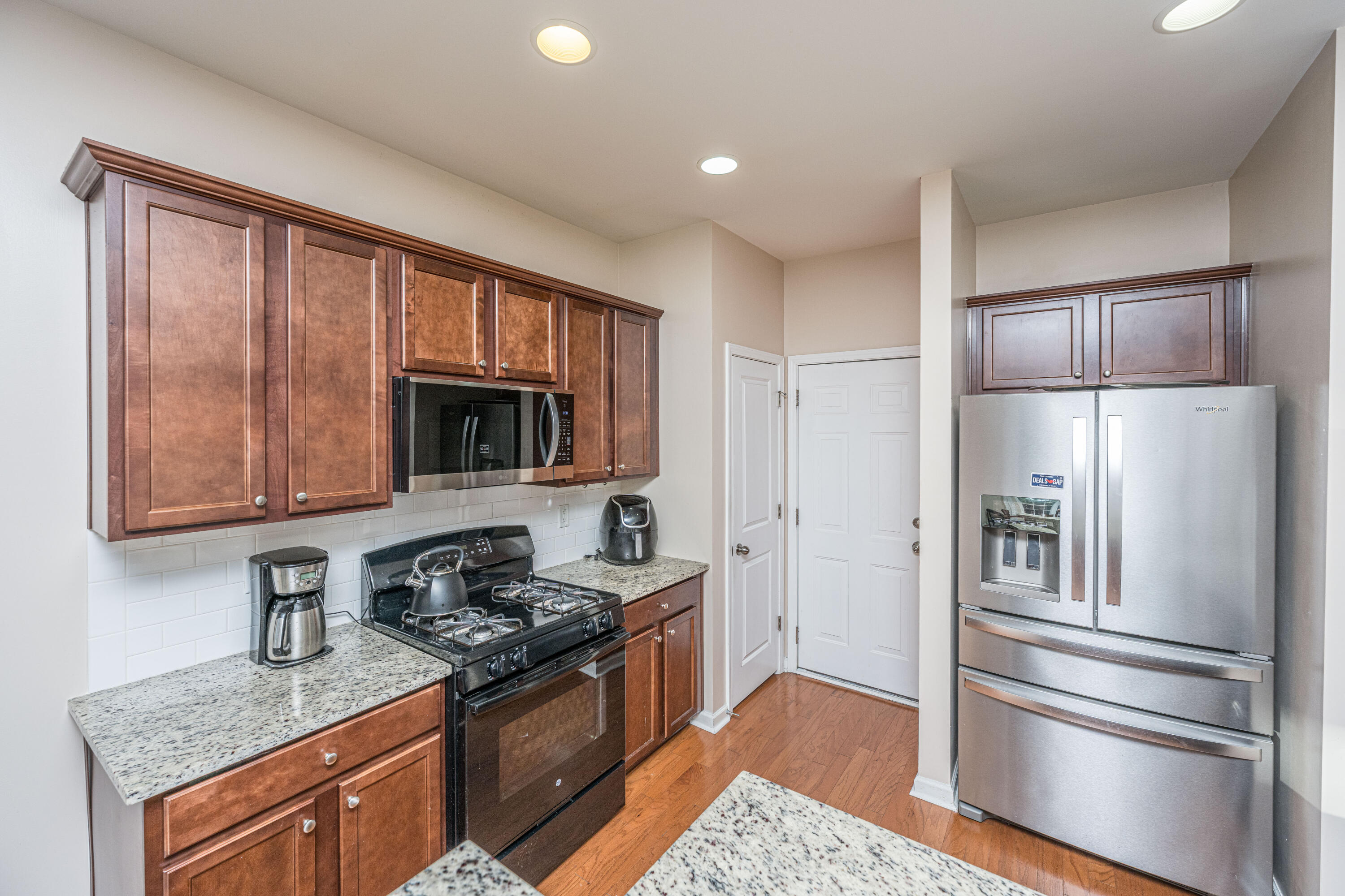 137 Radtko Road Summerville, SC 29486 - Photo 14 of 87 137RadtkoRd017