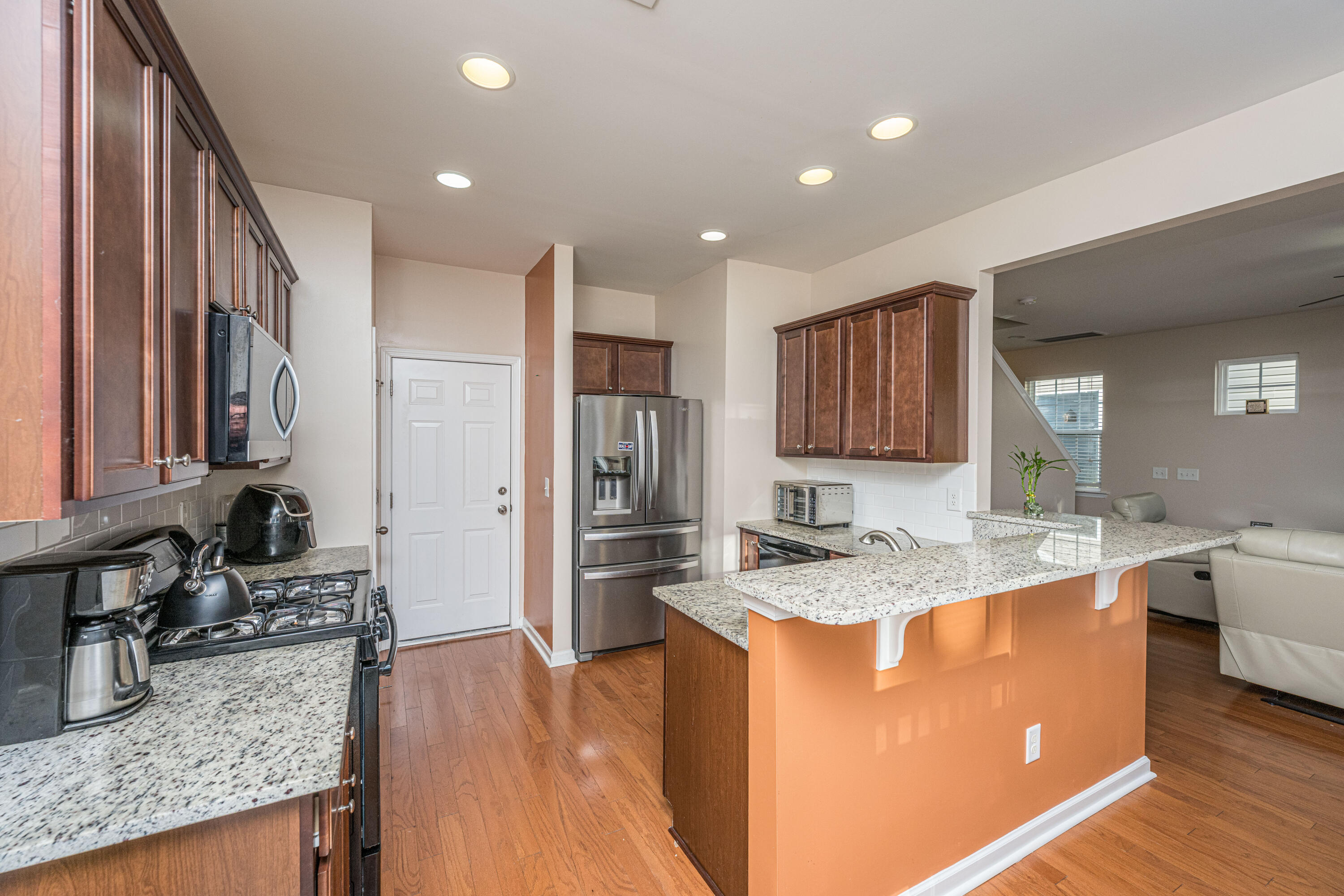 137 Radtko Road Summerville, SC 29486 - Photo 3 of 87 137RadtkoRd018 copy