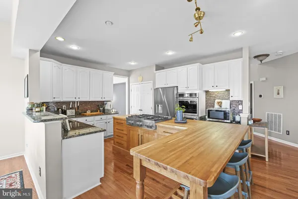 $1,200,000 | 15590 Canvasback Court, Woodbridge, VA 22191