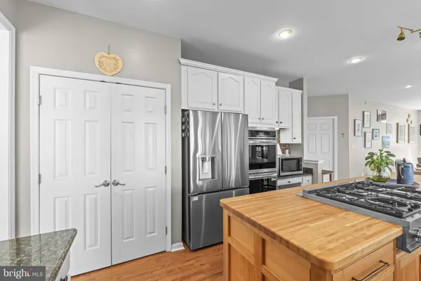 $1,200,000 | 15590 Canvasback Court, Woodbridge, VA 22191