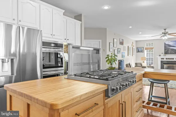 $1,200,000 | 15590 Canvasback Court, Woodbridge, VA 22191