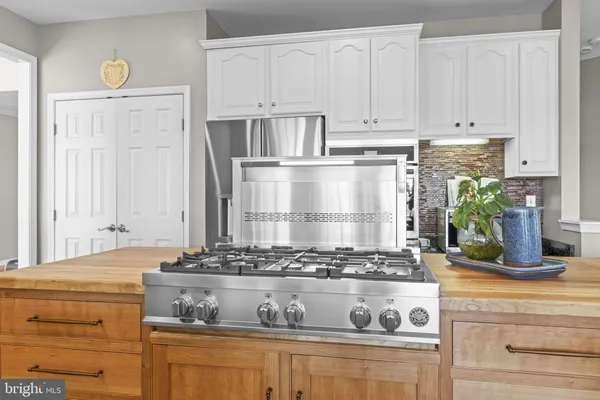 $1,200,000 | 15590 Canvasback Court, Woodbridge, VA 22191