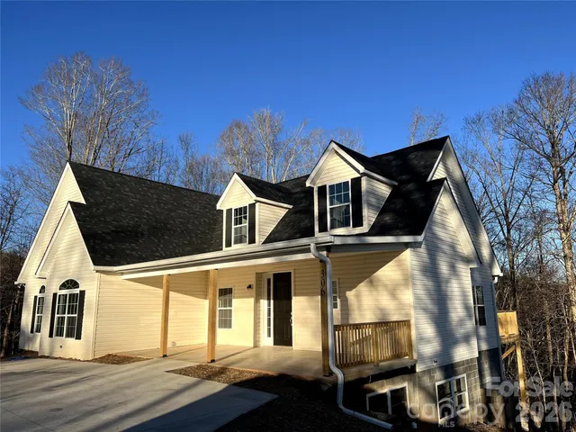 $499,999 | 306 North Cemetery Street, Old Fort, NC 28762