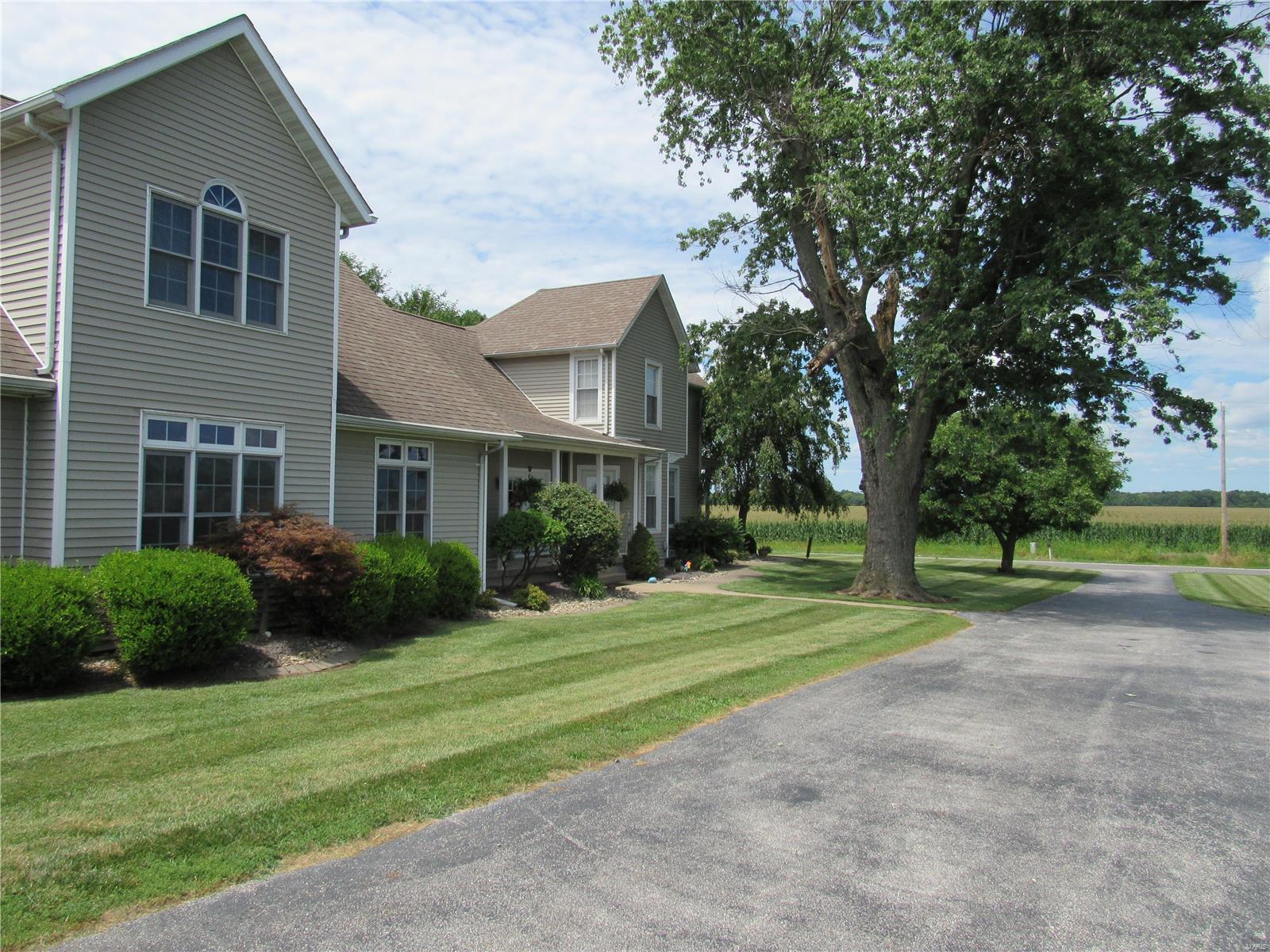 343 East Kane Road Kane, IL 62054 - Photo 14 of 77