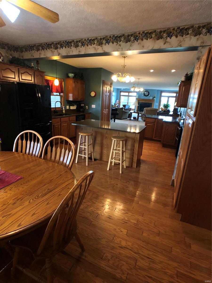 343 East Kane Road Kane, IL 62054 - Photo 68 of 77