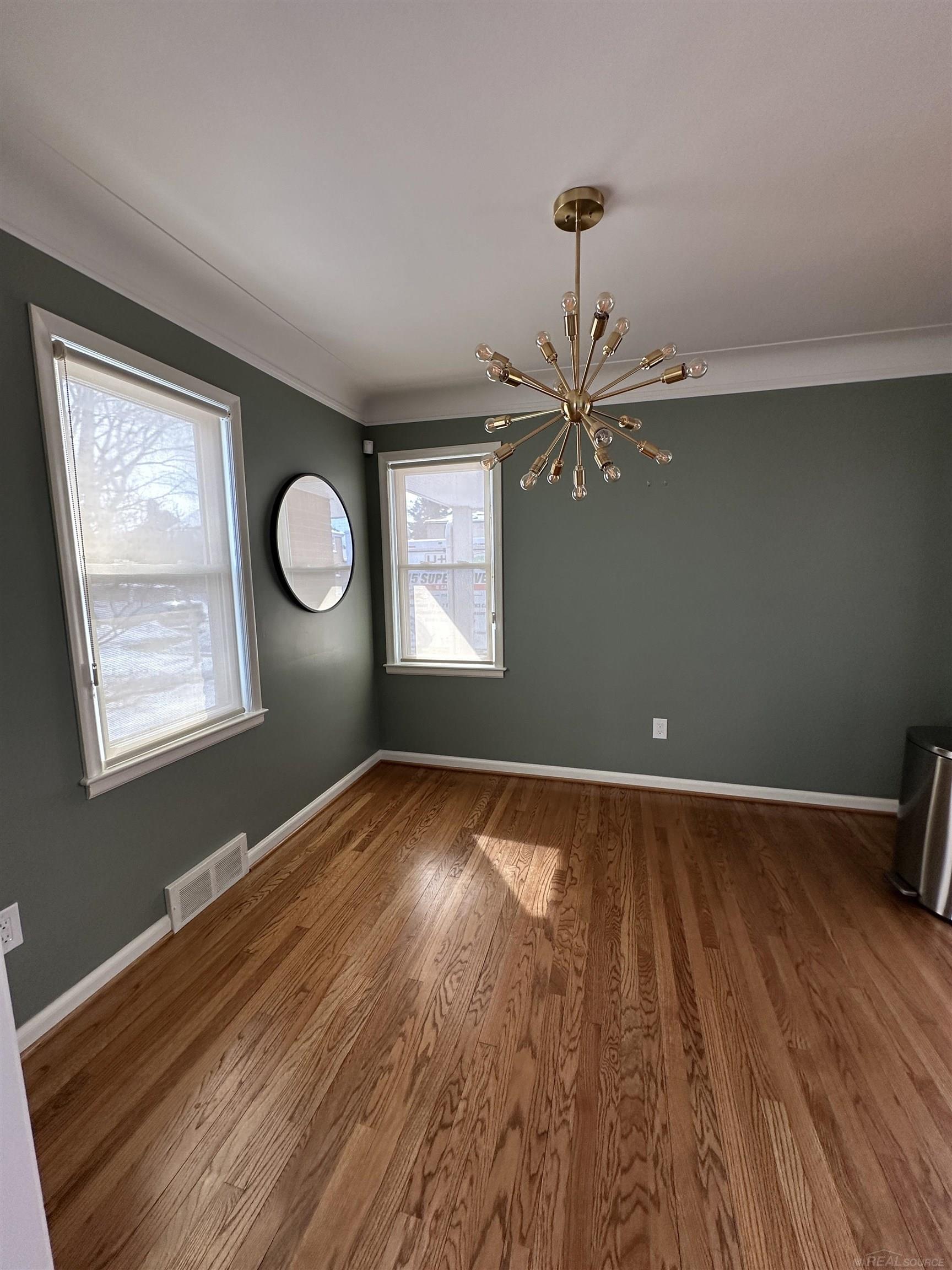 420 Lothrop Road Grosse Pointe, MI 48236 - Photo 5 of 20