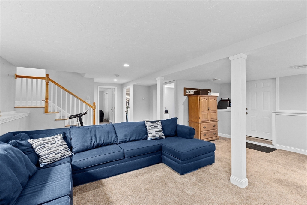 1714 State Road Plymouth, MA 02360 - Photo 18 of 32 Gallery Image 18