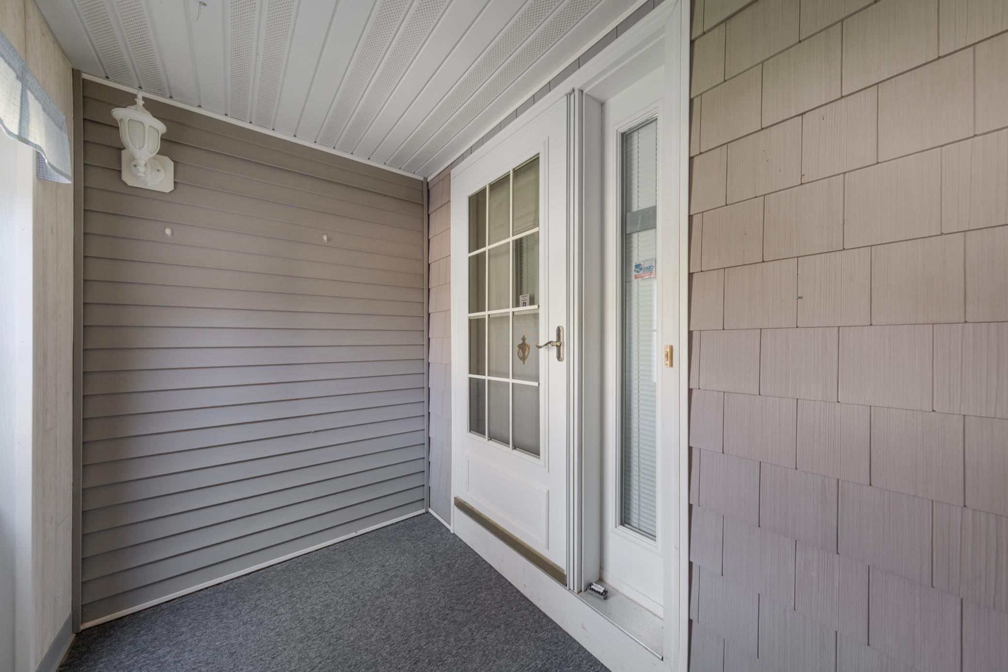 949 Rice Street Faribault, MN 55021 - Photo 4 of 44