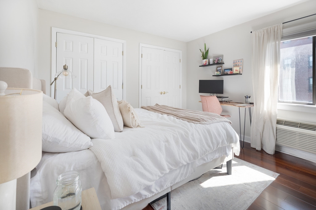 9 Appleton Street, Unit 310 Boston, MA 02116 - Photo 9 of 15