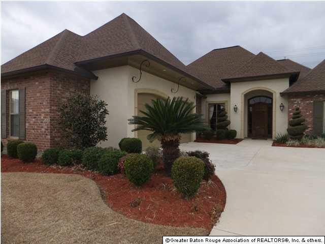 9038 Foxgate Drive Baton Rouge, LA 70809 - Photo 1 of 20 Gallery Image 1