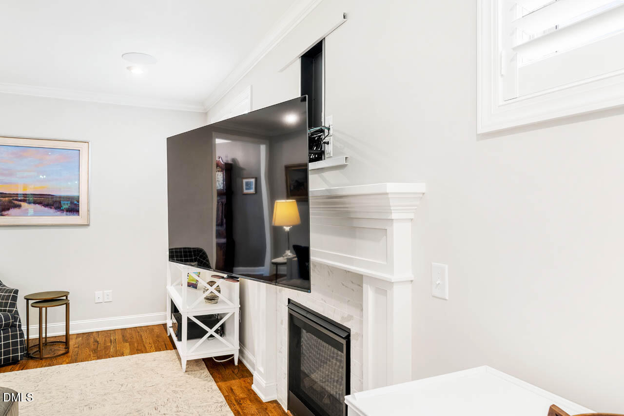 136 Post Oak Road Chapel Hill, NC 27516 - Photo 10 of 76 Extendable TV Mount w/ Surround Sound