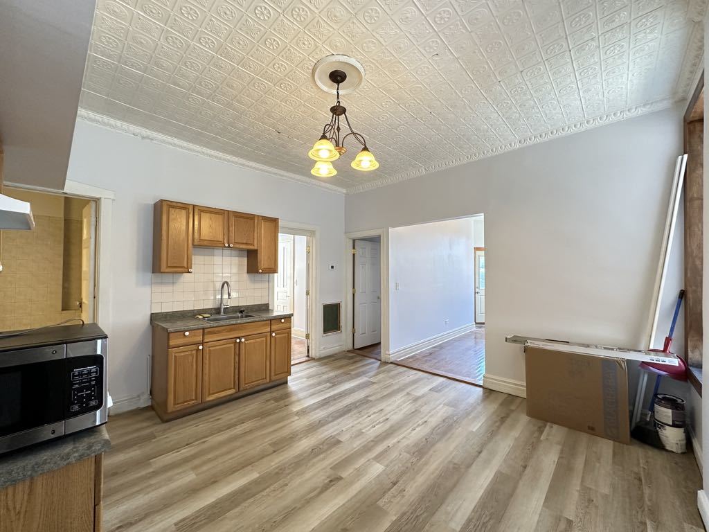 2347 West 24th Place, Unit 2R Chicago, IL 60608 - Photo 5 of 20