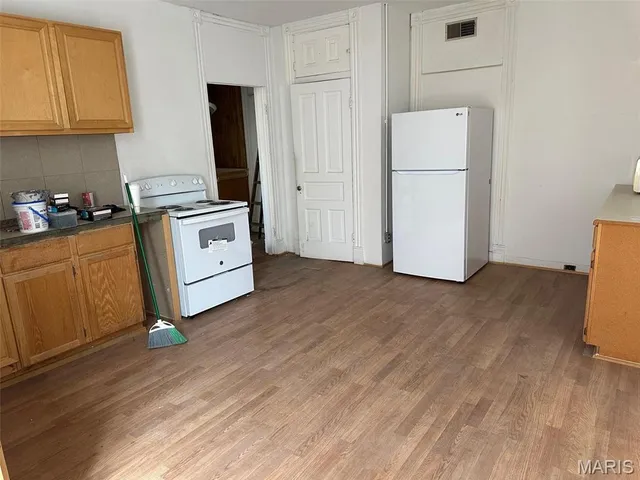 $289,999 | 2643 Gravois Avenue, St. Louis, MO 63118