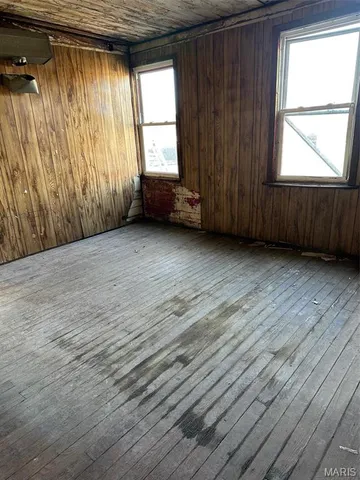 $289,999 | 2643 Gravois Avenue, St. Louis, MO 63118