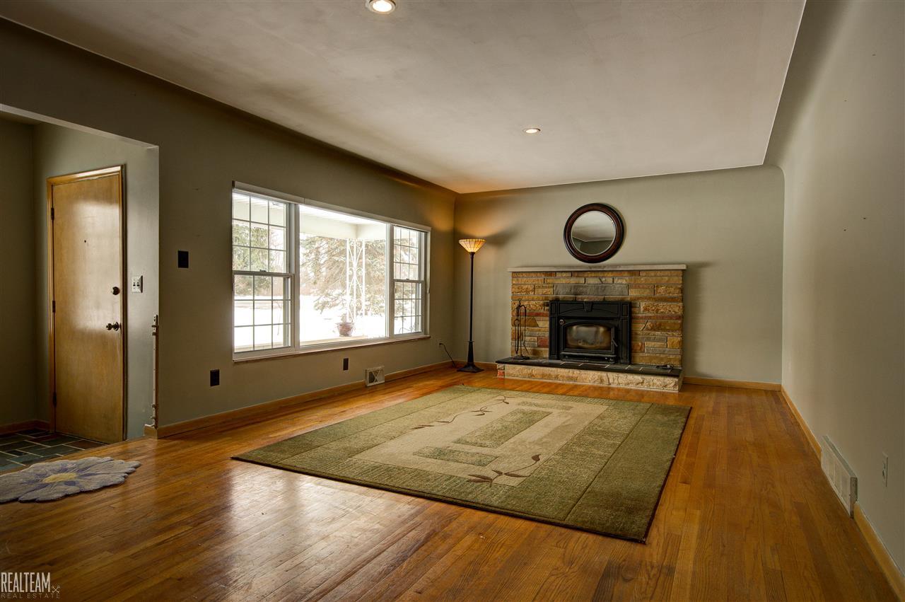 53486 Dequindre Road Utica, MI 48316 - Photo 3 of 21