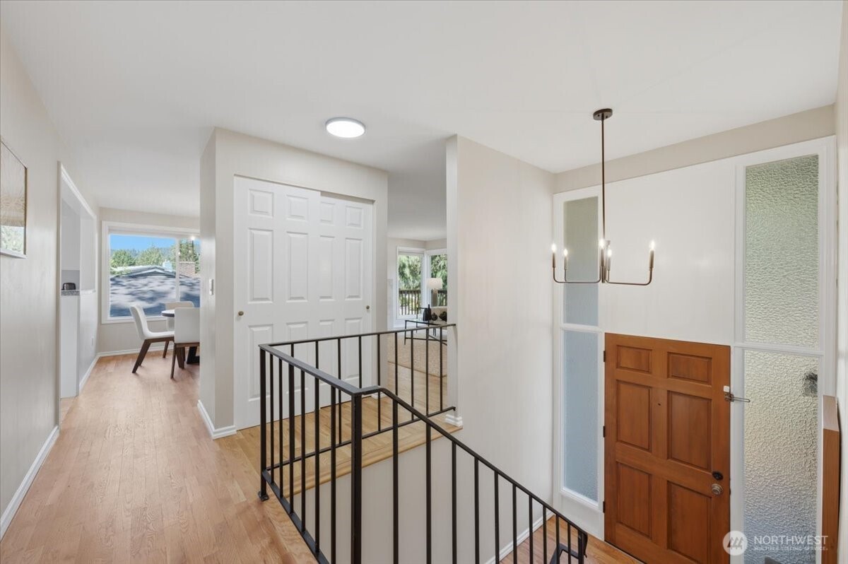 1801 Anacortes Avenue Northeast Renton, WA 98059 - Photo 3 of 29