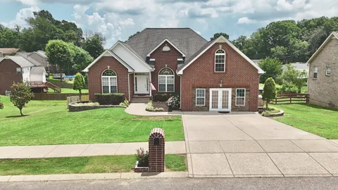 $550,000 | 104 Camden Court North, Hendersonville, TN 37075