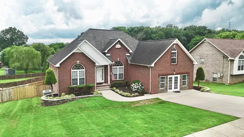 $550,000 | 104 Camden Court North, Hendersonville, TN 37075