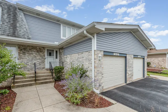 $279,900 | 7809 160th Street, Tinley Park, IL 60477