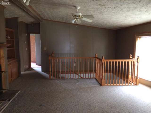 5626 Klam Road Columbiaville, MI 48421 - Photo 6 of 14 20457534-5.JPG