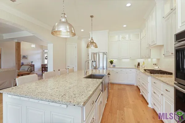 $719,900 | 6291 Royal Lakes Estates Avenue, Gonzales, LA 70737