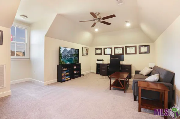 $719,900 | 6291 Royal Lakes Estates Avenue, Gonzales, LA 70737