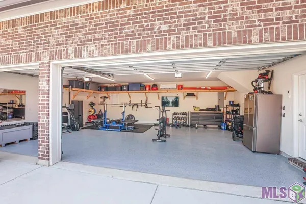 $719,900 | 6291 Royal Lakes Estates Avenue, Gonzales, LA 70737