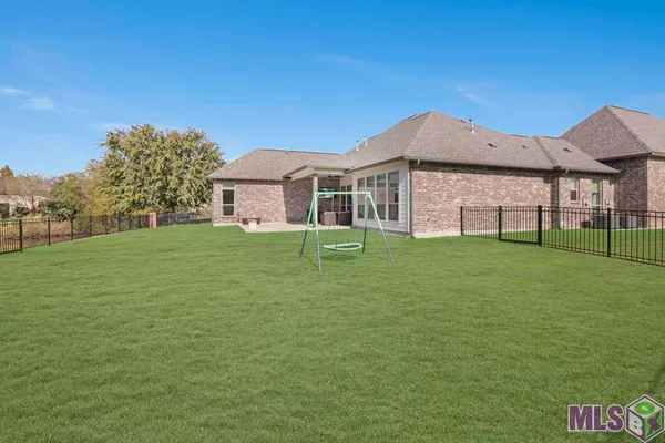 $719,900 | 6291 Royal Lakes Estates Avenue, Gonzales, LA 70737