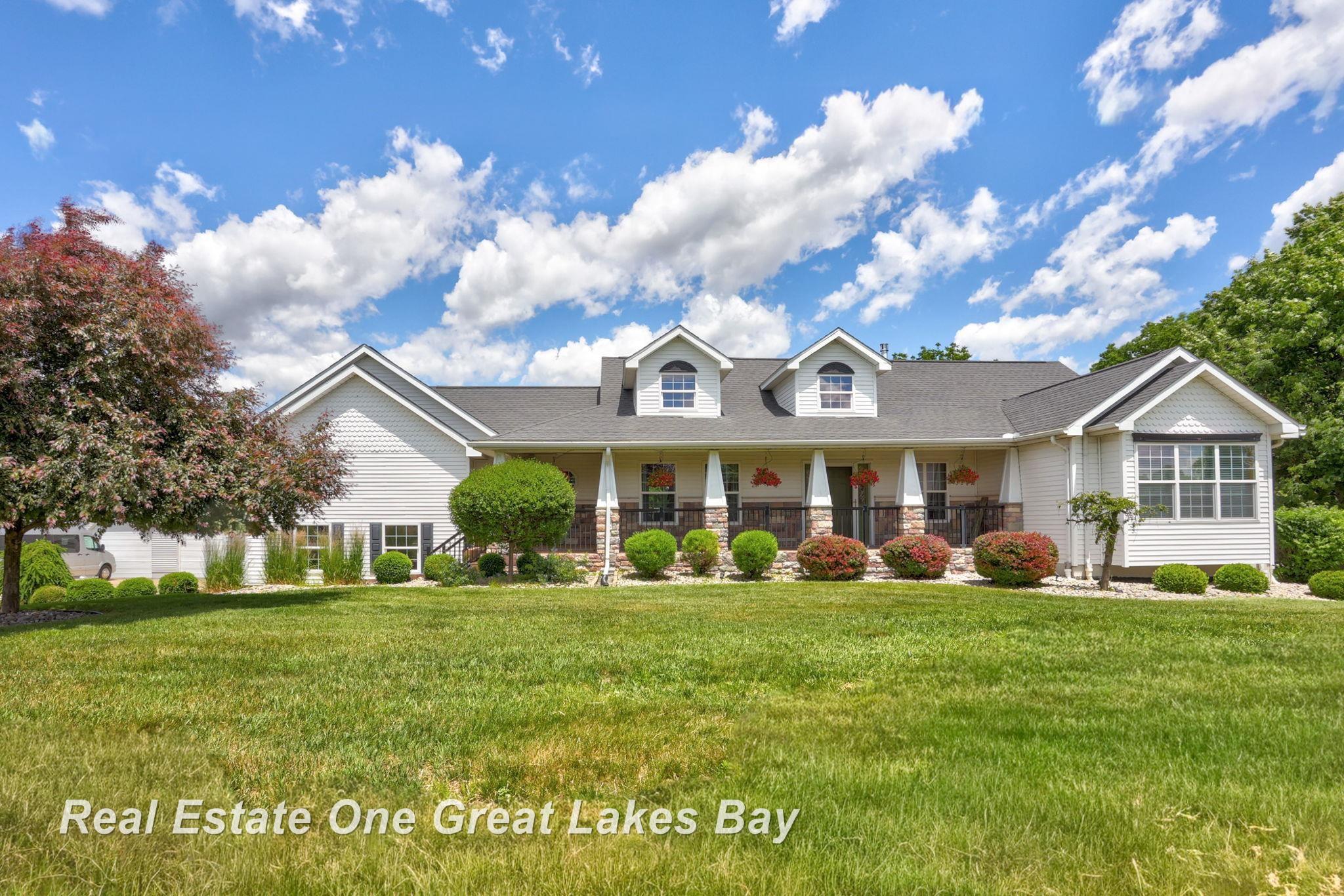 2530 North River Road Saginaw, MI 48609 - Photo 1 of 90