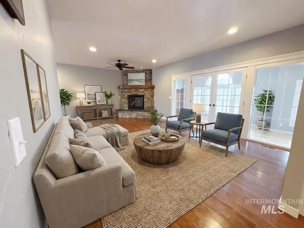 $639,000 | 480 East 21 N Street, Mountain Home, ID 83647