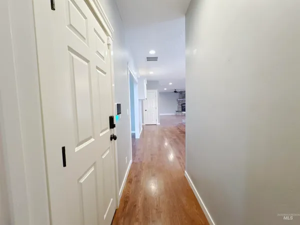 $639,000 | 480 East 21 N Street, Mountain Home, ID 83647