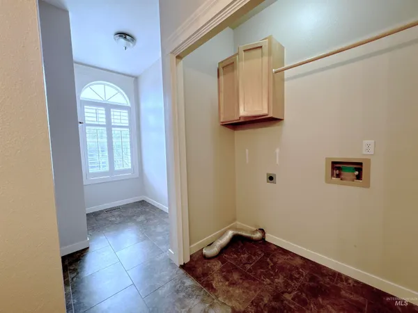 $639,000 | 480 East 21 N Street, Mountain Home, ID 83647