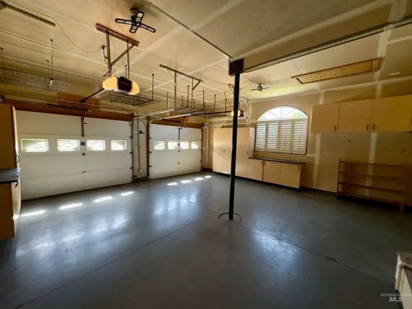 $639,000 | 480 East 21 N Street, Mountain Home, ID 83647