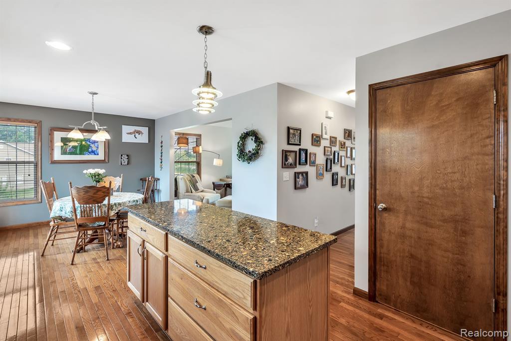 828 East Marr Road Howell, MI 48855 - Photo 12 of 42