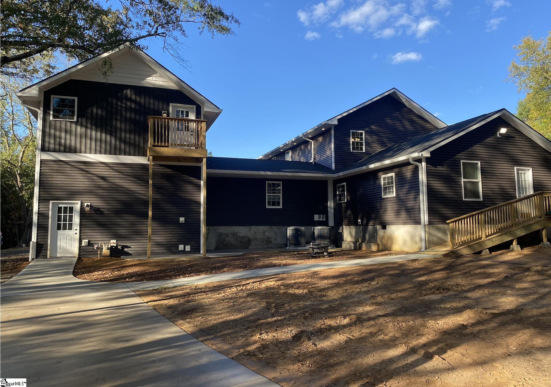 143 Marler Road Gray Court, SC 29645 - Photo 6 of 28