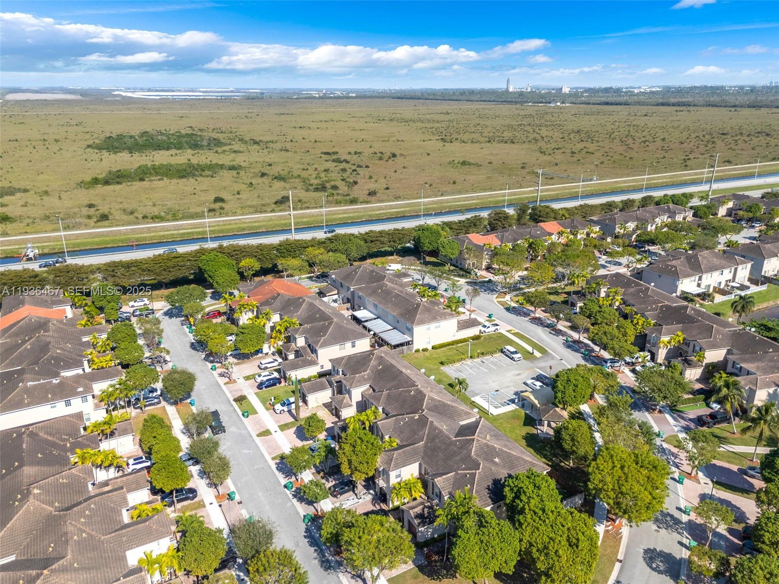 851 Southwest 154th Path, Unit 851 Miami, FL 33194 - Photo 27 of 45 a view of an ocean and beach