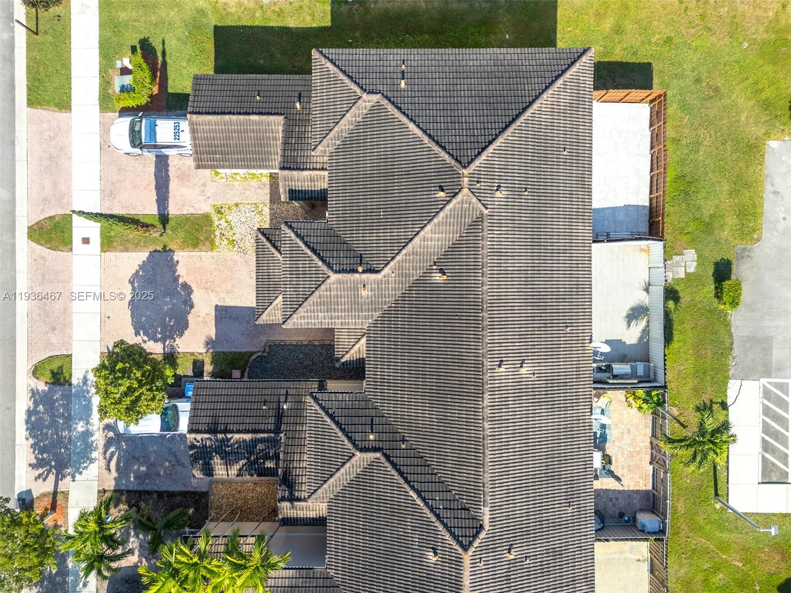 851 Southwest 154th Path, Unit 851 Miami, FL 33194 - Photo 40 of 45 front view of house with a chairs