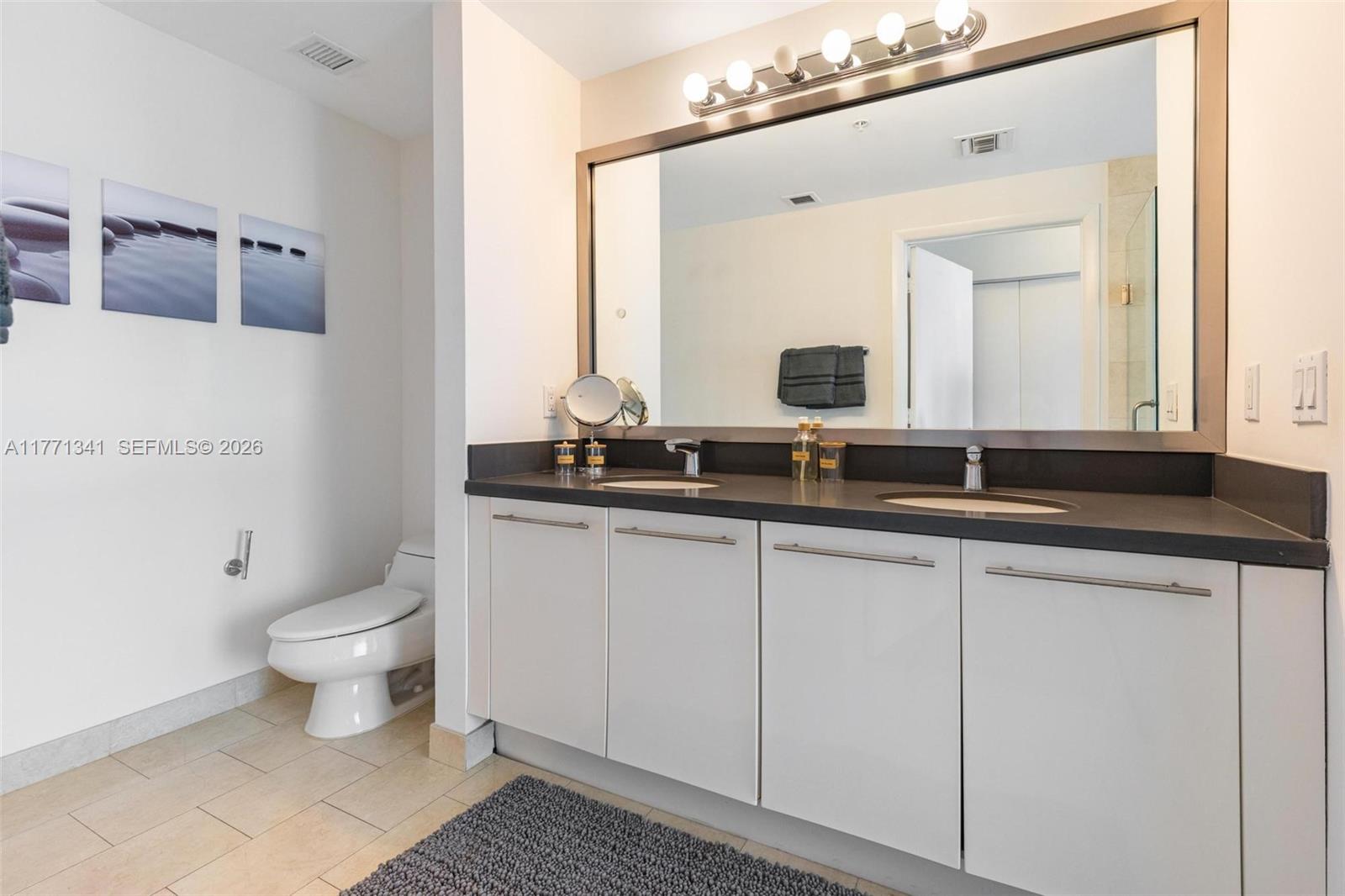90 Southwest 3rd Street, Unit 4103 Miami, FL 33130 - Photo 13 of 31 Gallery Image 13
