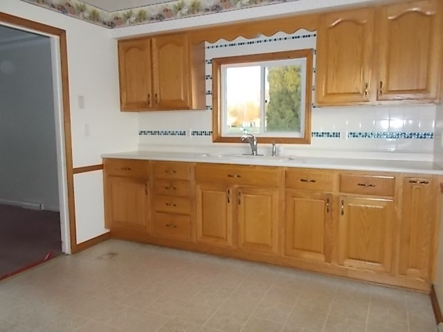 2573 1/2 Bullock Road Bay City, MI 48708 - Photo 6 of 18