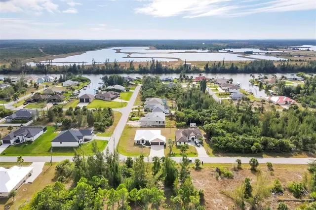 $374,900 | 15117 Lyneburg Avenue, Port Charlotte, FL 33981