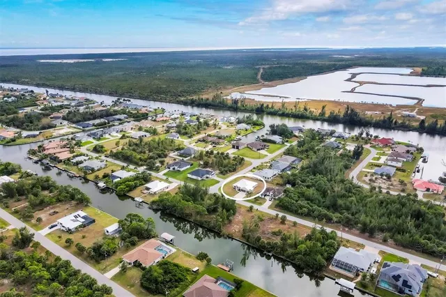 $374,900 | 15117 Lyneburg Avenue, Port Charlotte, FL 33981