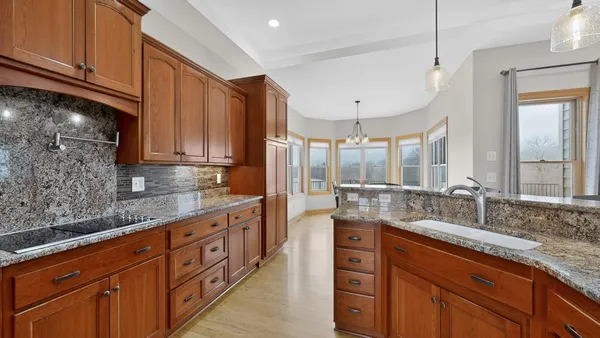 $1,600,000 | 6302 20th Avenue Southeast, Rochester, MN 55904