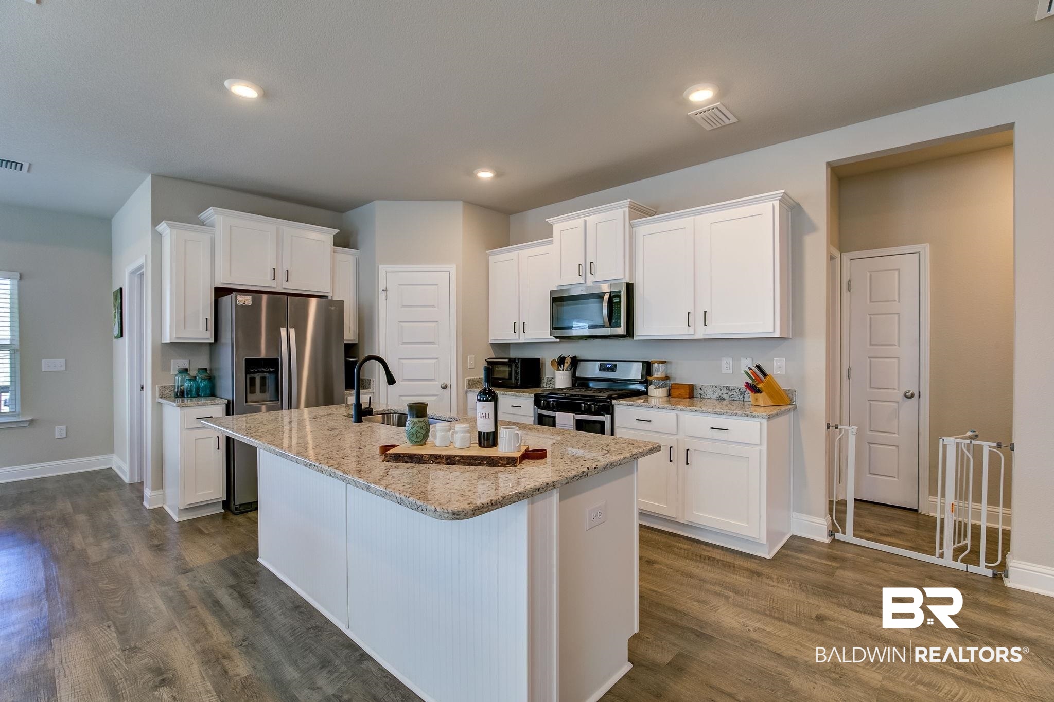31698 Memphis Loop Daphne, AL 36527 - Photo 9 of 26 Kitchen