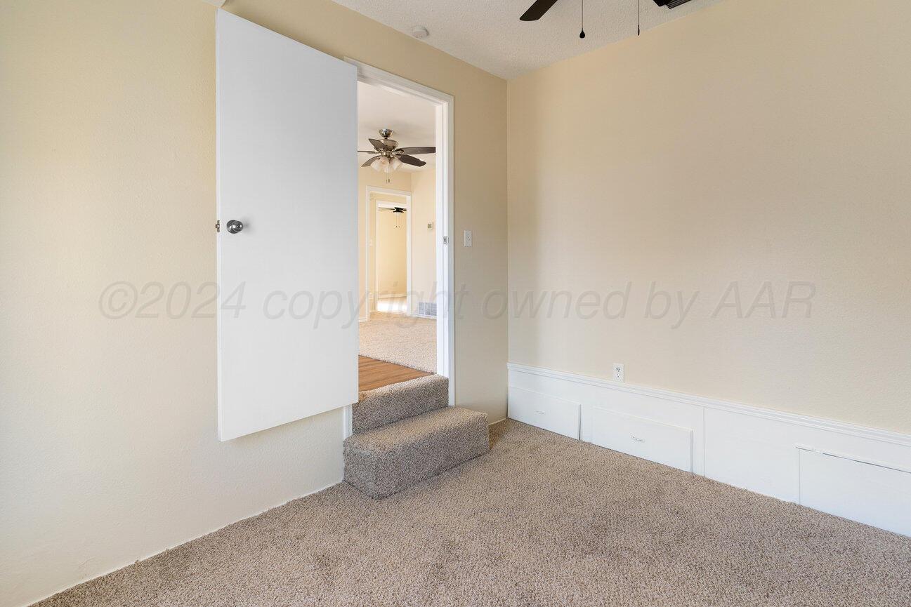 4204 Cline Road Amarillo, TX 79110 - Photo 20 of 24 Bedroom 3
