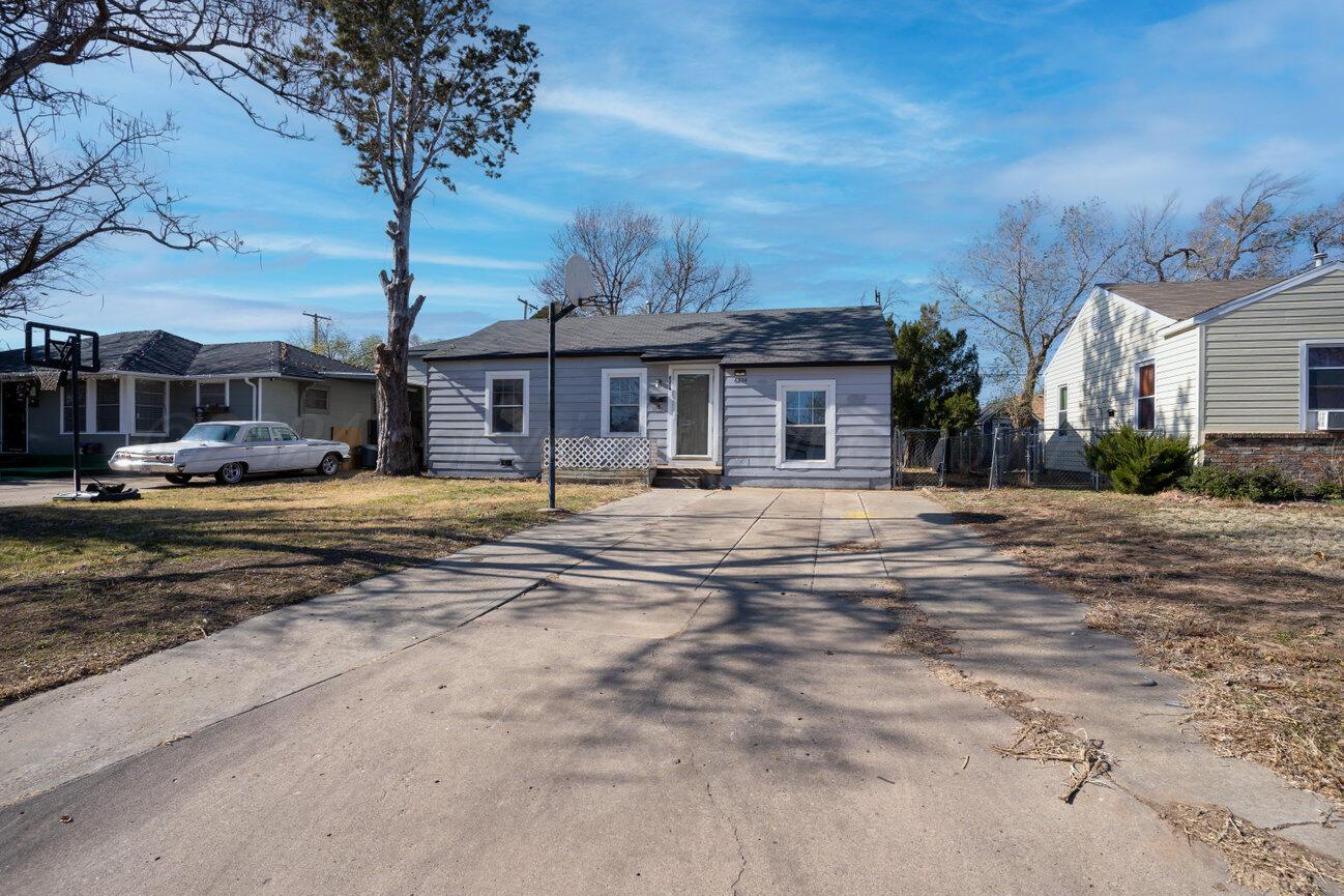 4204 Cline Road Amarillo, TX 79110 - Photo 2 of 24 Front